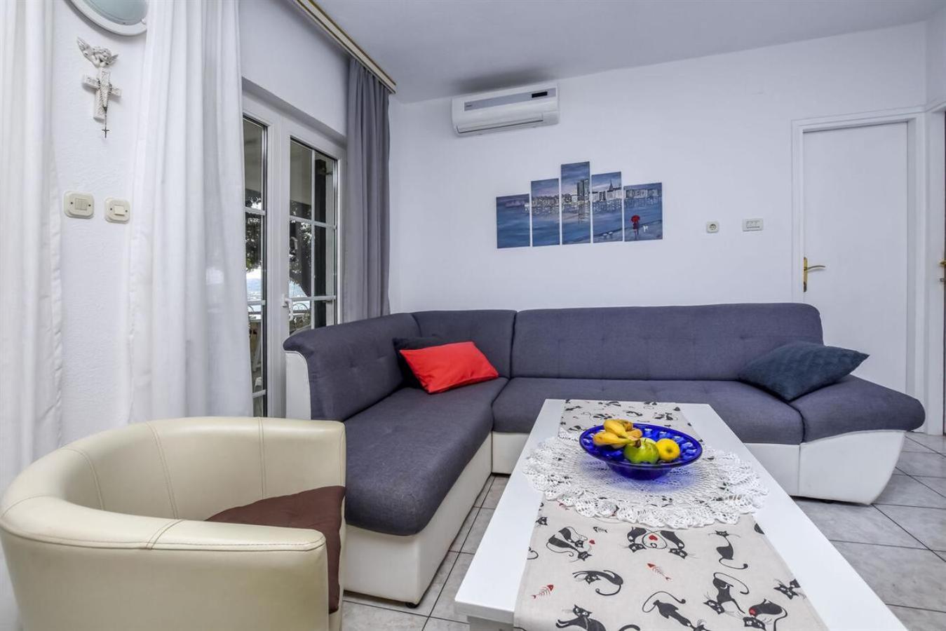 Lucija Apartamento Ražanj